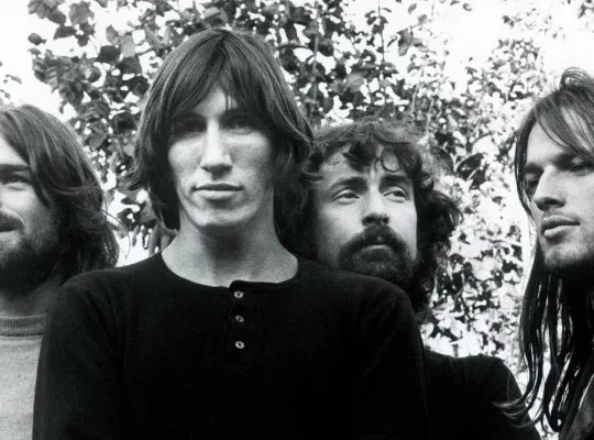 Pink Floyd anunció el lanzamiento de un nuevo álbum recopilatorio titulado «8-Tracks»