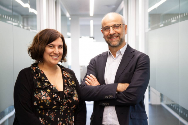 Primer caso de curación del VIH con trasplante de células madre procedente de un hermano