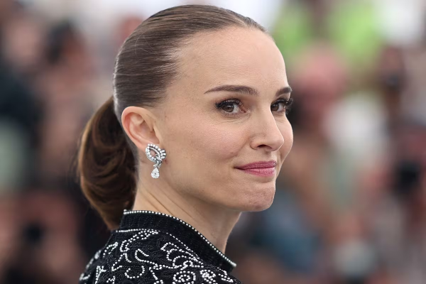 Natalie Portman, de 44 años, confirmó que está esperando su tercer hijo: “Sé que es un gran privilegio y un milagro”