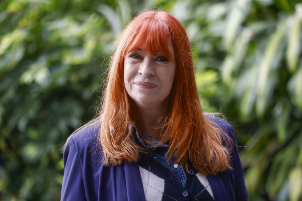 Manuela Bravo: el actor que la “descubrió” en un camarín, las parejas de famosos que unió y su coqueteo con un miembro del clan Kennedy