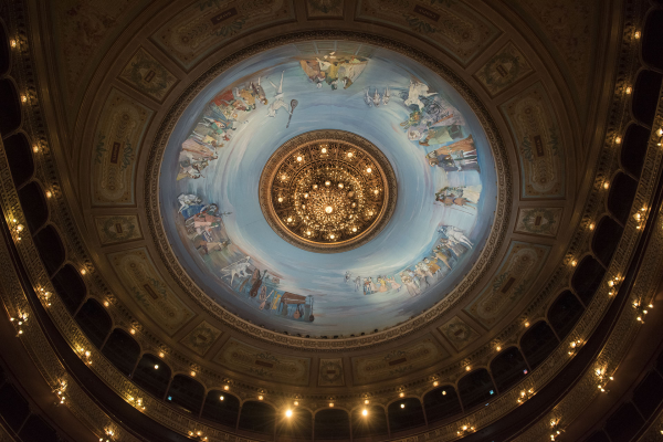 La cúpula de Raúl Soldi cumplió 6 décadas como símbolo del Teatro Colón