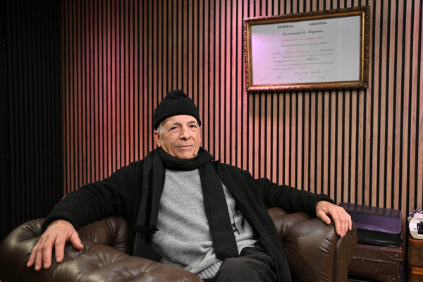 De símbolo sexual a una nueva mirada del amor: Gerardo Romano habló del deseo a los 79, el paso del tiempo y su lucha contra la enfermedad