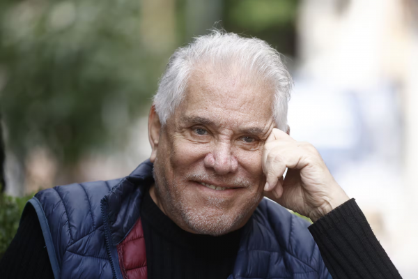 Arnaldo André, a los 82 años: de la crisis que casi lo hace dejar todo al éxito de sus novelas y su regreso al teatro