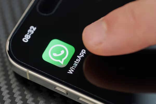 La lista completa de celulares que se quedan sin WhatsApp en mayo de 2026