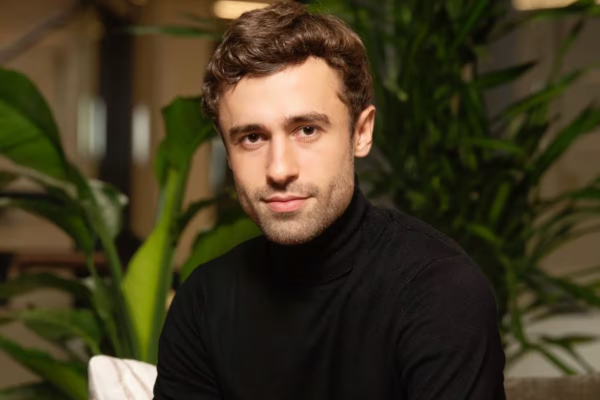 “Oro biológico”: un argentino que revolucionó un residuo orgánico fue distinguido en un top 25 global apoyado por Bill Gates