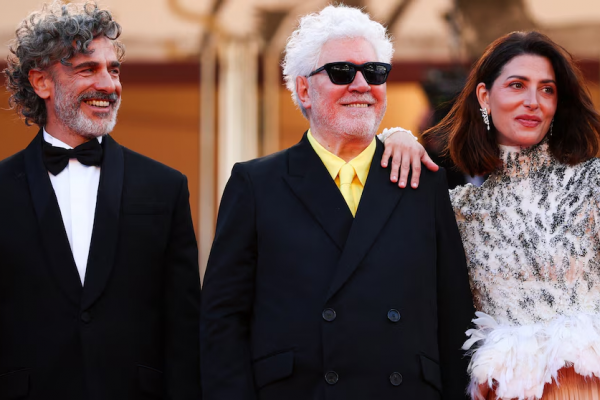 La elegancia clásica de Leonardo Sbaraglia y el sello visual de Pedro Almodóvar se impusieron en Cannes