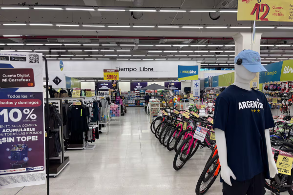 Cómo se vive el Mundial en un gimnasio, un supermercado, un museo y un shopping cuando juega Argentina
