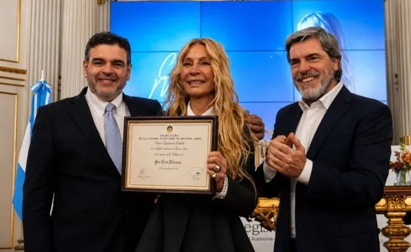Cris Morena fue reconocida como Personalidad Destacada de la Cultura en la Legislatura porteña