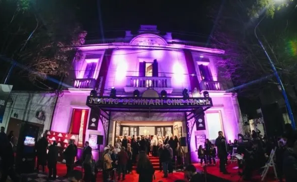 El Teatro Seminari reabrió sus puertas y se posiciona como un ícono cultural de Escobar
