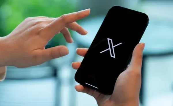 X cambió su algoritmo para reducir la confrontación y promete una red social con interacciones más amigables