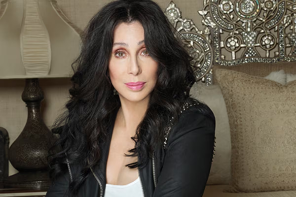 Revés judicial para Cher: deberá pagar un millón de dólares en su disputa con la viuda de Sonny Bono