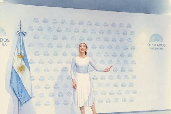 PlayBallet celebró cuatro años de trayectoria en el Congreso de la Nación con una emocionante función de «Alfonsina hoy»