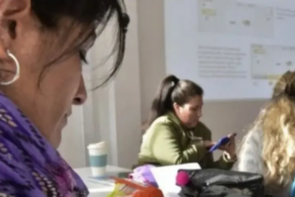 Desde la formación hasta la jubilación: ¿cómo es la carrera docente en Argentina?