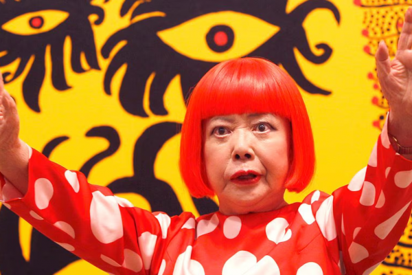 Falleció la artista japonesa Yayoi Kusama, gran ícono global, a los 97 años