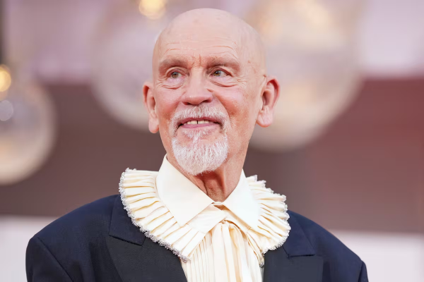 John Malkovich: del recuerdo de su paso por la Argentina a la película “perturbadora” que podría darle su primer Oscar