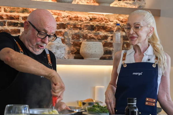 Baglietto canta, “ilumina” y ahora cocina: “¿Qué querés que preparemos juntos»