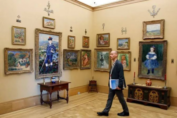 Robaron tres obras de arte del Museo Renoir en Francia