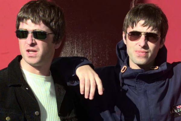 Subastan un archivo inédito de Oasis con más de 100 horas de shows, ensayos y conversaciones: la molestia de Liam y Noel Gallagher