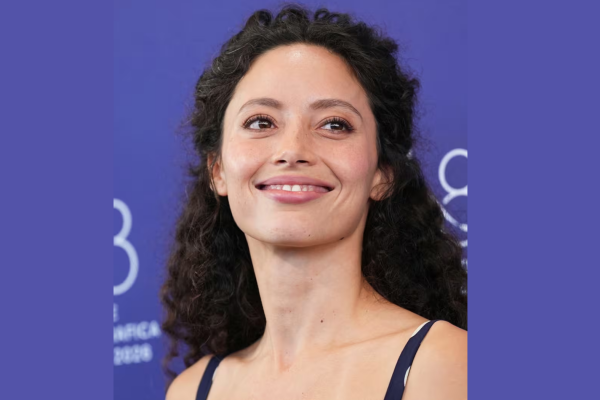 Ailín Salas, la actriz argentina de bajo perfil que llegó al Festival de Venecia junto a John Malkovich