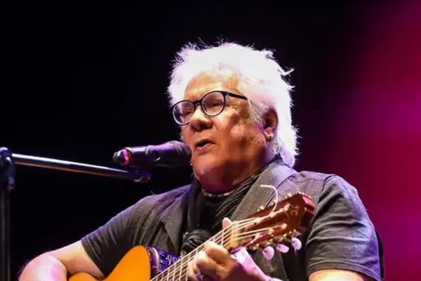 Víctor Heredia: sus orígenes, el apoyo de Mercedes Sosa y el balance de sus 60 años de carrera