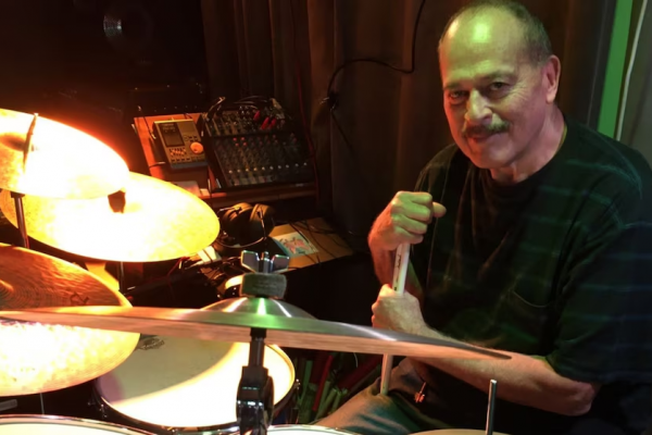 Murió a los 75 años Carlos Riganti, baterista de Alas y referente del rock progresivo
