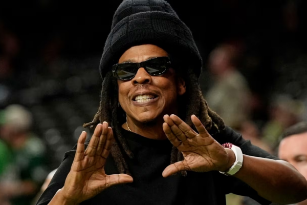 Jay-Z encabezará el espectáculo del medio tiempo del Super Bowl 2027