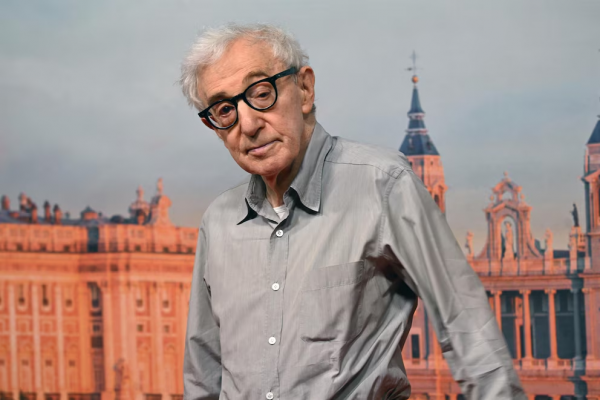 Anunció su retiro hace 3 años, pero ahora, cerca de cumplir los 91, Woody Allen vuelve a filmar